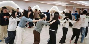 赋能教师，就是赋能未来——盘古树教育心理学课程走进灯湖中学