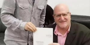 祖母绿的灵魂解码者：郑越的科学与美学共振实验